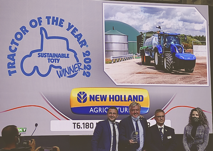 I protagonisti New Holland ricevono il premio per il Sustainable Toty